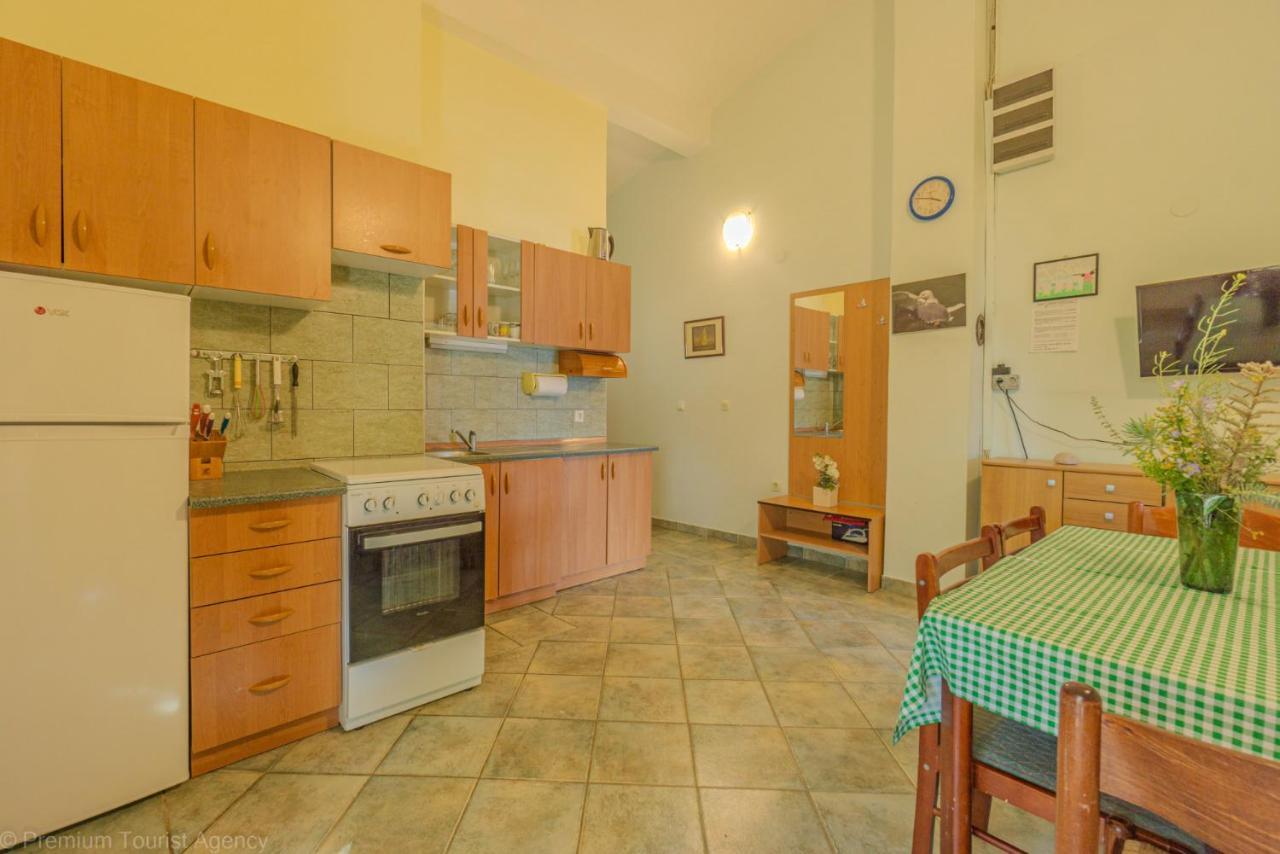 Zdenko Appartement Metajna Buitenkant foto