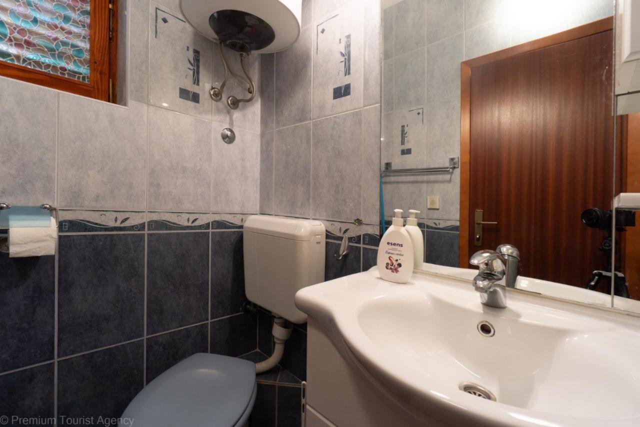 Zdenko Appartement Metajna Buitenkant foto
