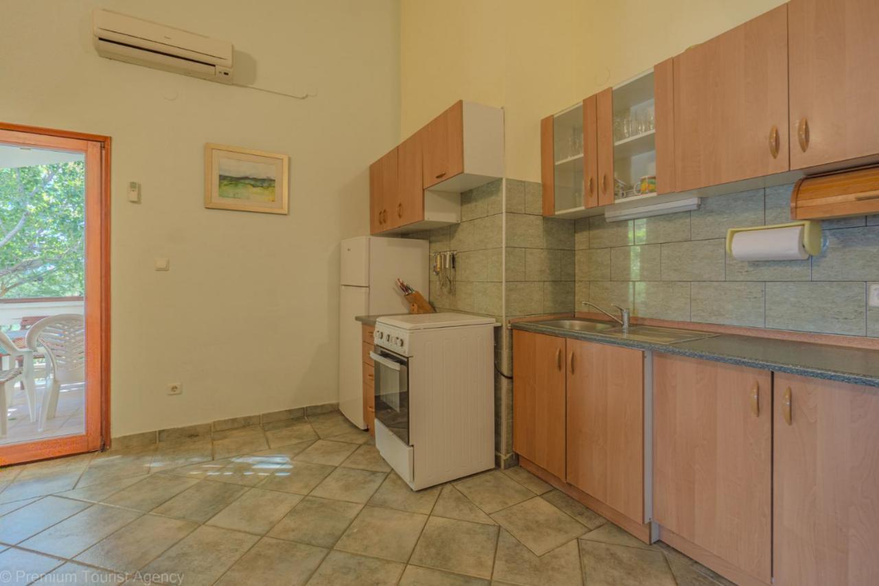 Zdenko Appartement Metajna Buitenkant foto