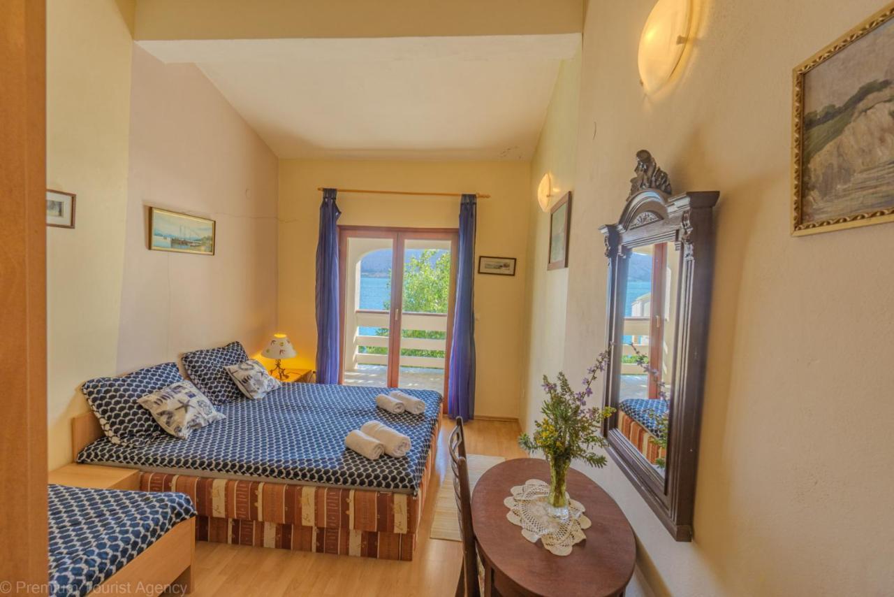 Zdenko Appartement Metajna Buitenkant foto